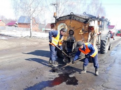 В Воткинске начался ямочный ремонт дорог