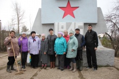 Общественный совет предпринимателей  приглашает  воткинских бизнесменов и неравнодушных жителей  на Нагорное кладбище на субботник