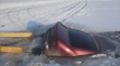 Два автомобиля провалились под лед